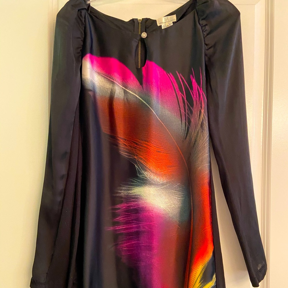 LBT with vibrant feather pattern
